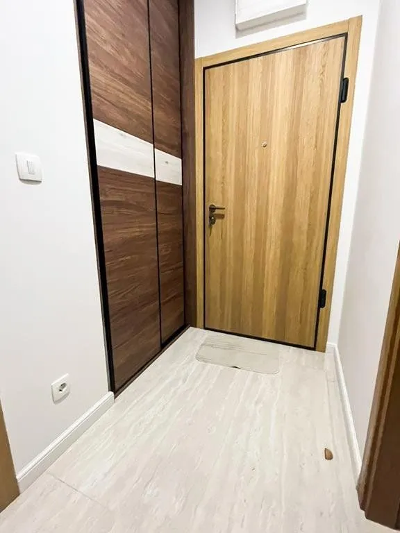 Izdavanje, jednosoban stan, 42m², City Kvart, Podgorica