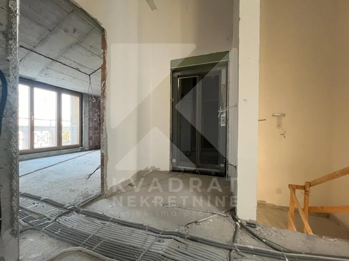 Rent, office space, 864m², Centar, Podgorica