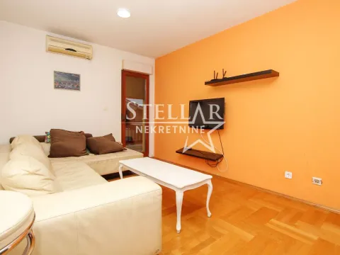 Rent, apartment, 45m², Stari Aerodrom, Podgorica - image 2
