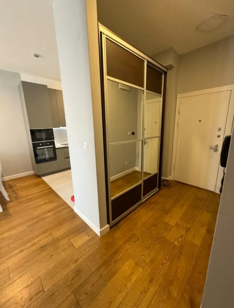 Prodaja, dvosoban stan, 96m², Soho City, Bar