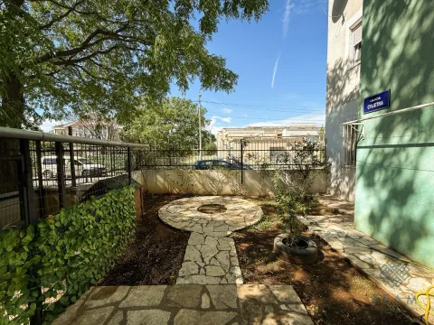 Izdavanje, dvosoban stan, 68m², Stari Aerodrom, Podgorica - image 17