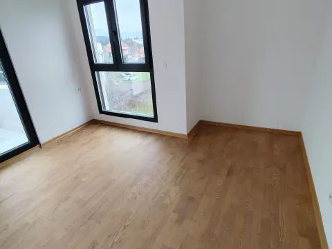 Izdavanje, dvosoban stan, 54m², City Kvart, Podgorica - image 9