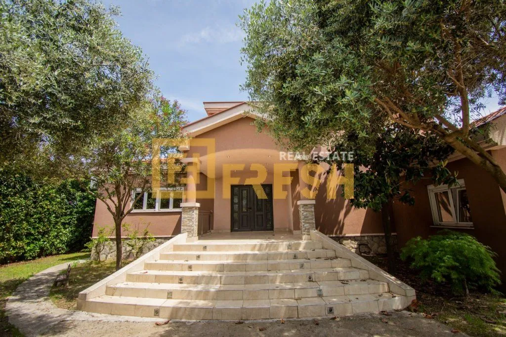 Rent, house, 330m², Zeta, Podgorica
