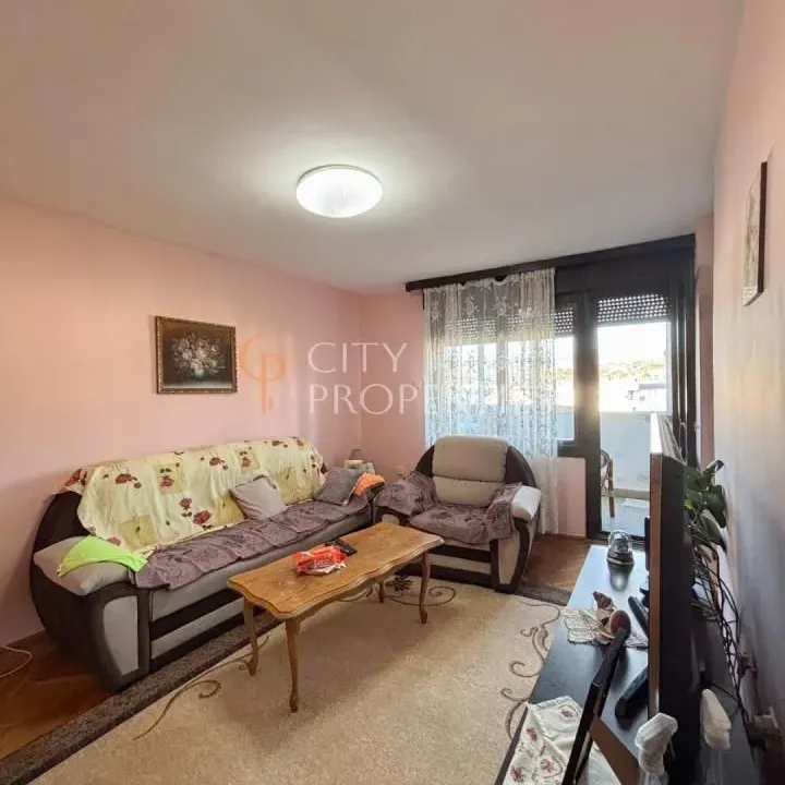 Prodaja, stan, 76m², Blok 9, Podgorica