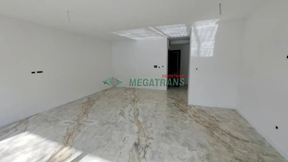Rent, four bedroom apartment, 126m², Centar, Novi Sad