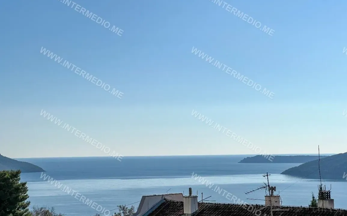 Prodaja, dvosoban stan, 61m², Topla, Herceg Novi