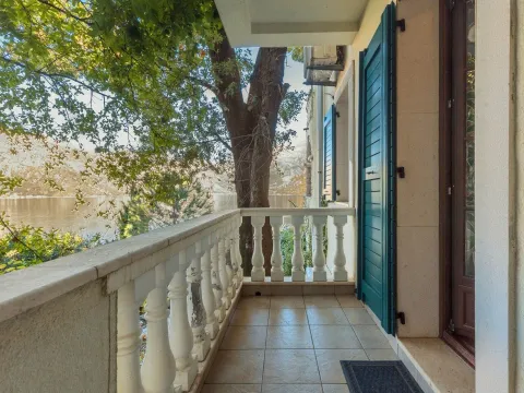 Prodaja, dvosoban stan, 84m², Kostanjica, Kotor - image 14