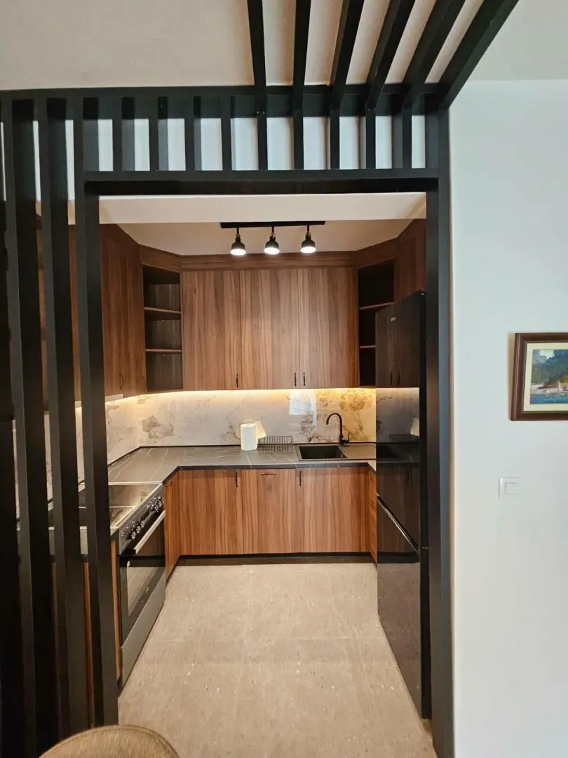 Izdavanje, dvosoban stan, 70m², Donja Lastva, Tivat