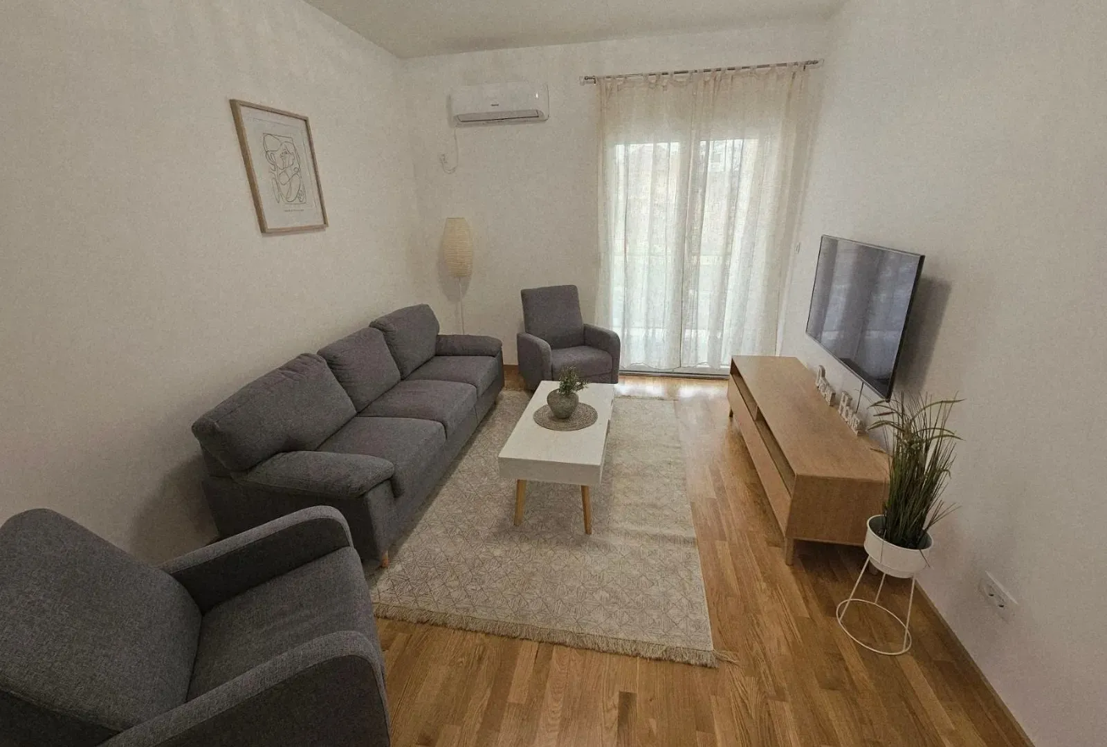 Rent, one bedroom apartment, 47m², Zagorič, Podgorica
