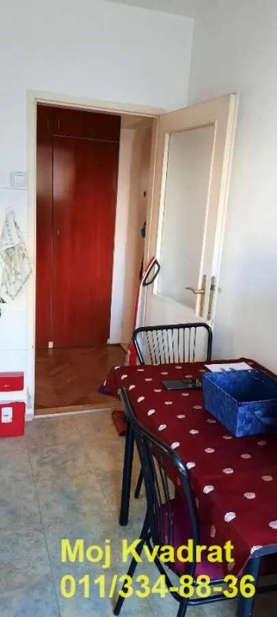 Prodaja, dvosoban stan, 48m², Vračar Sve Podlokacije, Beograd