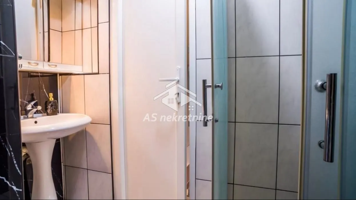 Rent, one bedroom apartment, 45m², Banovo Brdo, Beograd