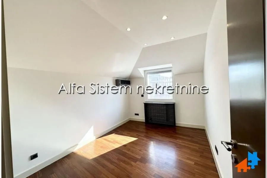 Prodaja, četvorosoban stan, 147m², Banovo Brdo, Beograd