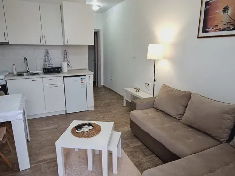 Stan in Donja Lastva