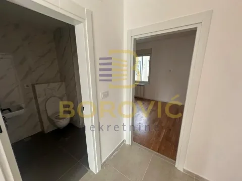 Sale, three bedroom apartment, 50m², Đeram Pijaca, Beograd - image 9