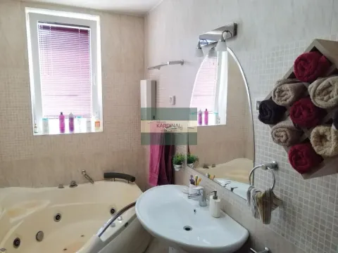 Prodaja, četvorosoban stan, 115m², Grbavica, Novi Sad Sve Podlokacije - image 12