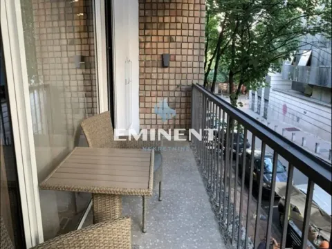 Izdavanje, trosoban stan, 93m², Stari Grad, Beograd - image 18