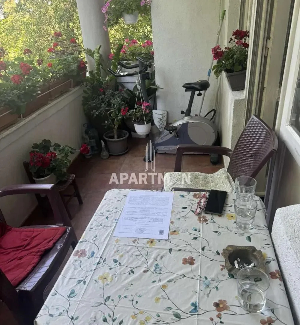 Sale, three bedroom apartment, 101m², Savski Venac, Beograd