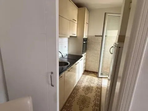 Prodaja, trosoban stan, 72m², Medijana, Niš - image 11