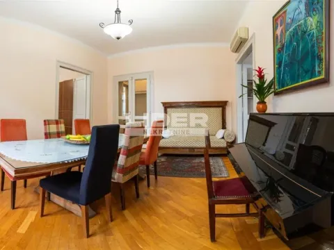 Izdavanje, četvorosoban stan, 160m², Stari Grad, Beograd - image 11