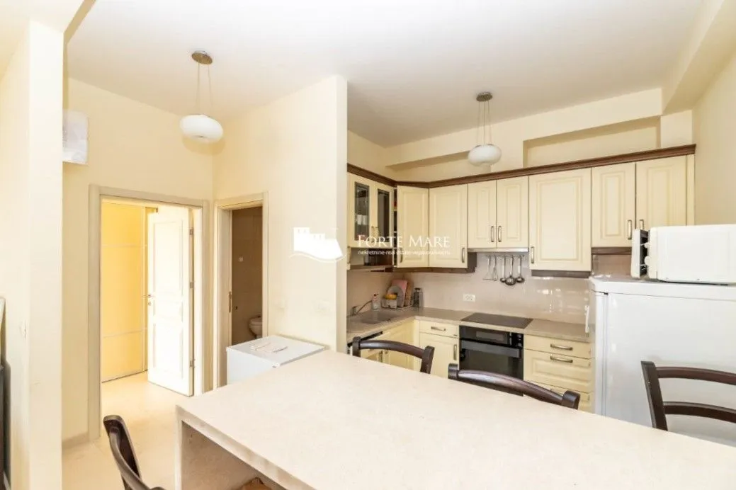 Prodaja, dvosoban stan, 104m², Topla, Herceg Novi