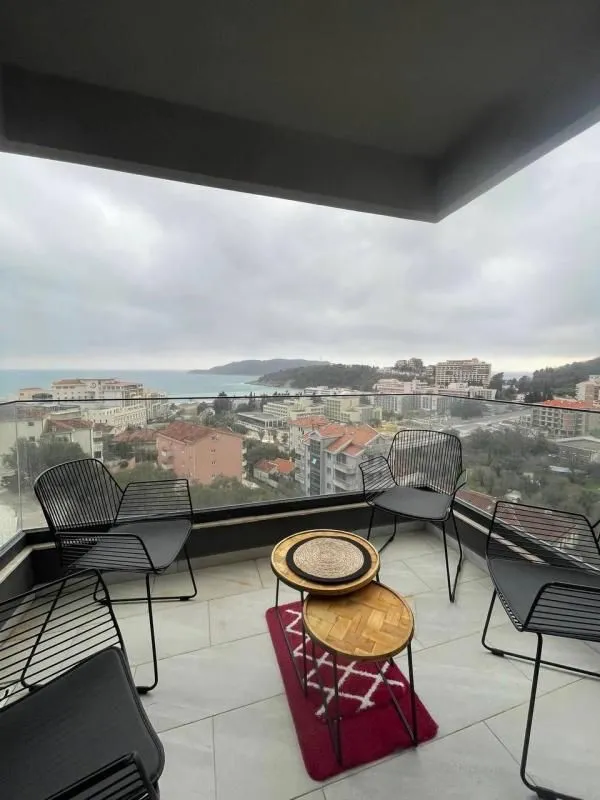 Sale, three bedroom apartment, 84m², Bečići, Budva