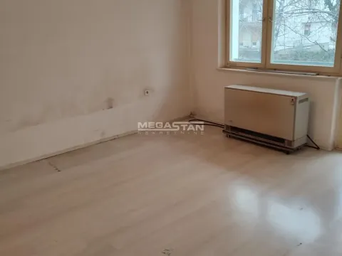 Prodaja, trosoban stan, 39m², Cerak, Beograd - image 4