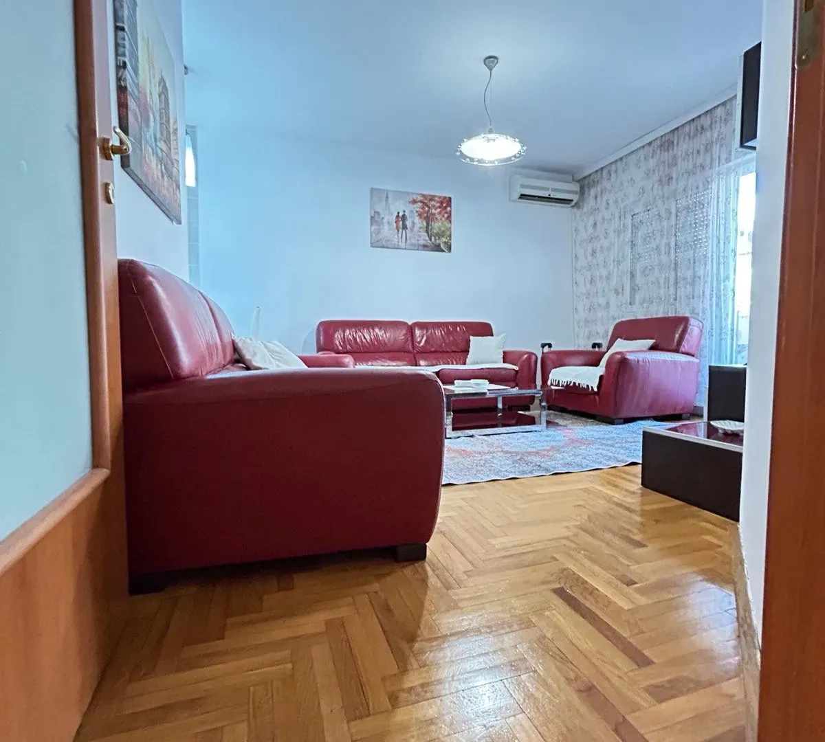 Izdavanje, dvosoban stan, 60m², Preko Morače, Podgorica