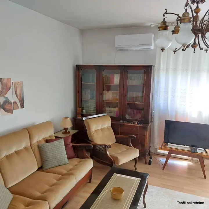 Izdavanje, jednosoban stan, 41m², Novi Beograd Sve Podlokacije, Beograd