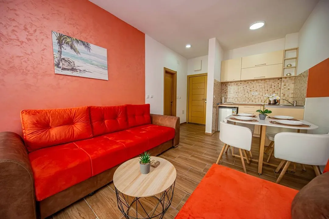 Izdavanje, jednosoban stan, 38m², Sutomore, Bar