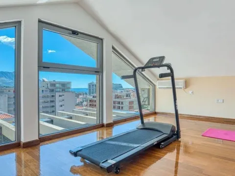 Prodaja, četvorosoban stan, 188m², Budva, Crna Gora - image 6