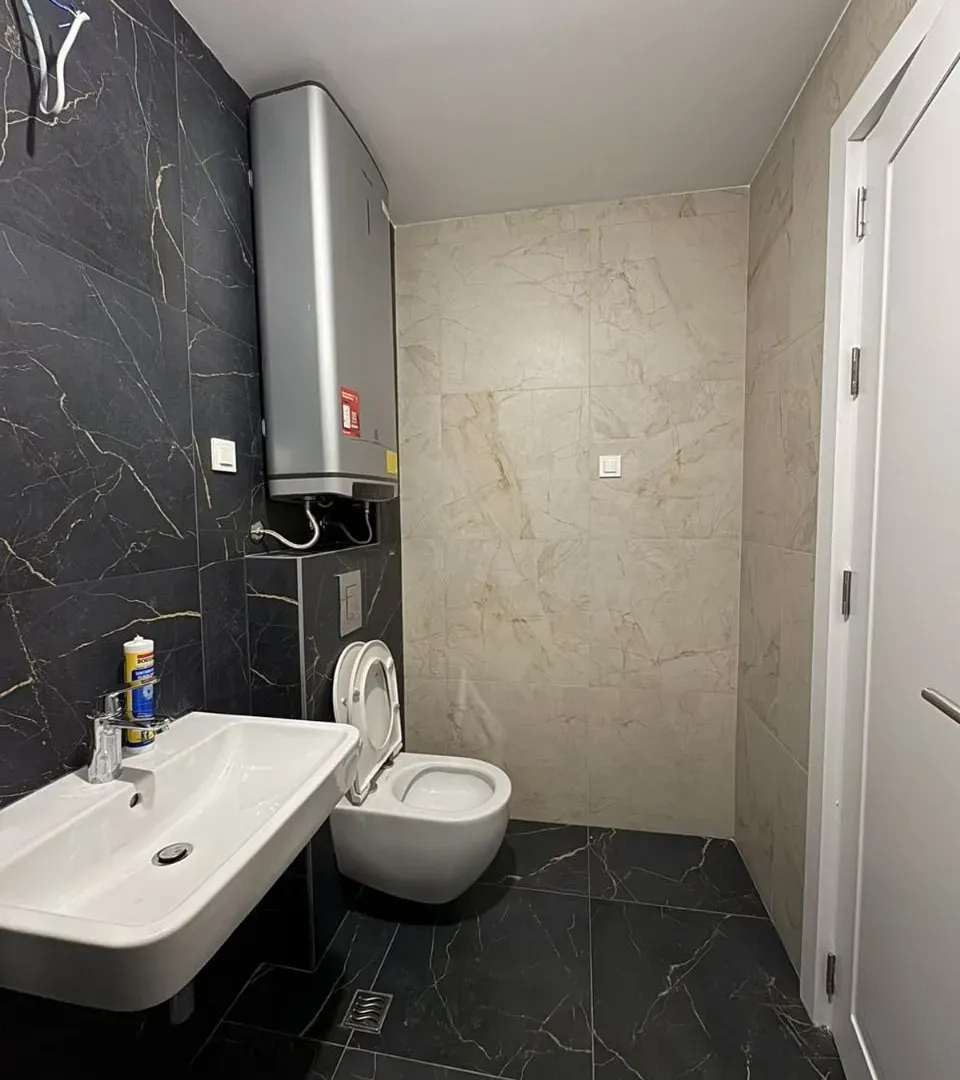 Izdavanje, dvosoban stan, 64m², Kruševac, Podgorica