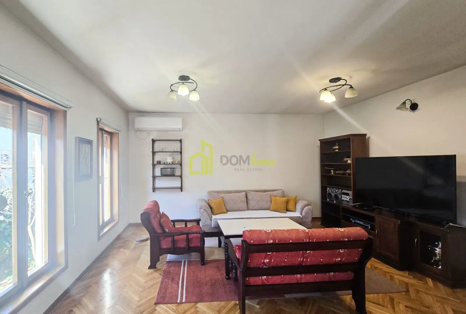 Rent, house, 200m², Tološi, Podgorica