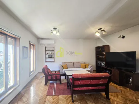 Rent, house, 200m², Tološi, Podgorica - image 20