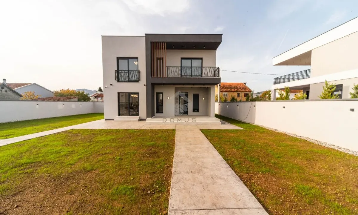 Prodaja, kuća, 150m², Gornja Gorica, Podgorica