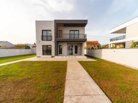 Prodaja, kuća, 150m², Gornja Gorica, Podgorica