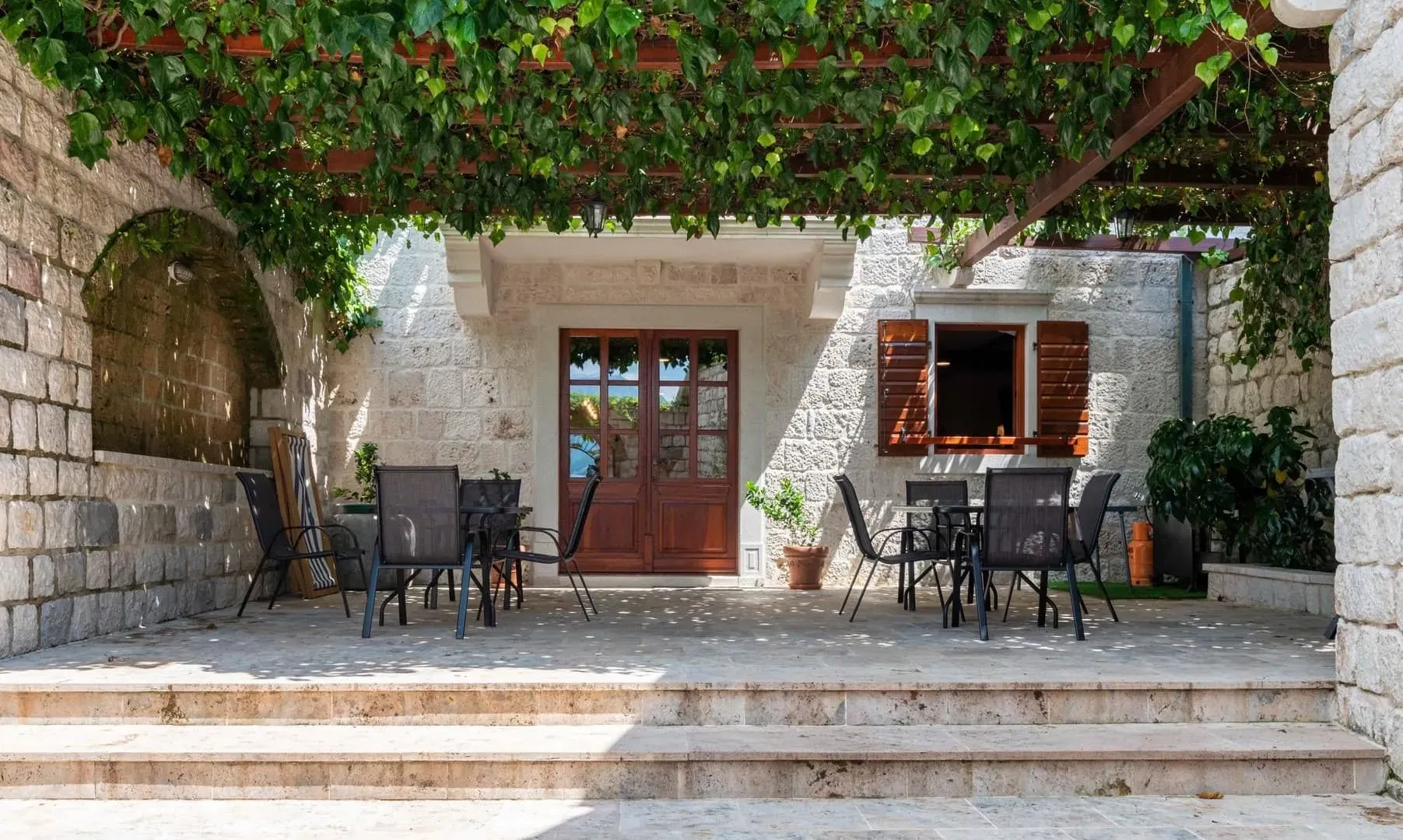 Sale, house, 415m², Dobrota, Kotor