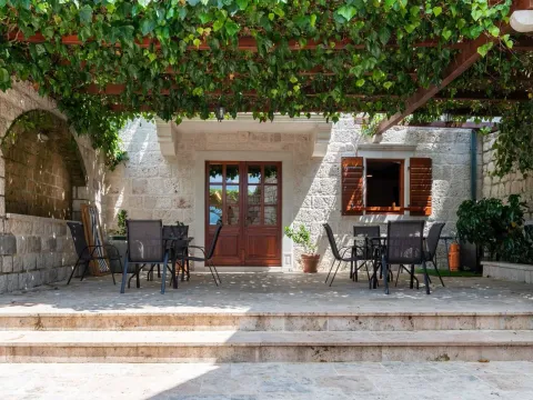 Prodaja, kuća, 415m², Dobrota, Kotor - image 5