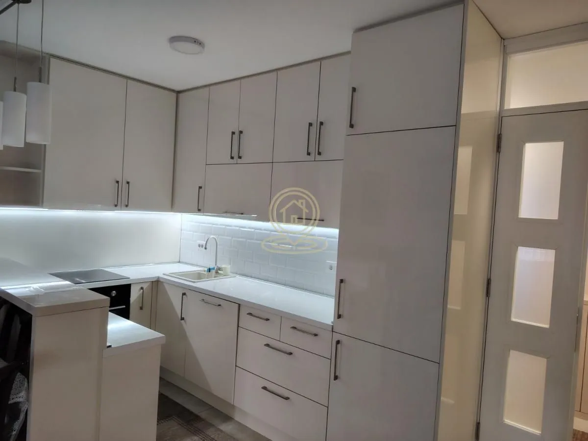 Izdavanje, trosoban stan, 65m², Stari Majur, Petrovaradin