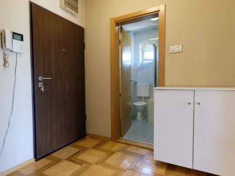 Prodaja, trosoban stan, 127m², Podgorica, Crna Gora - image 11