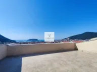 Izdavanje, trosoban stan, 95m², Lazi, Budva - image 2