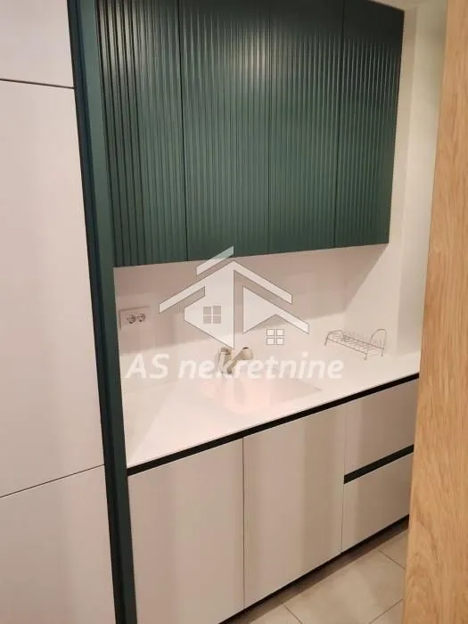 Rent, three bedroom apartment, 77m², Crveni Krst, Beograd