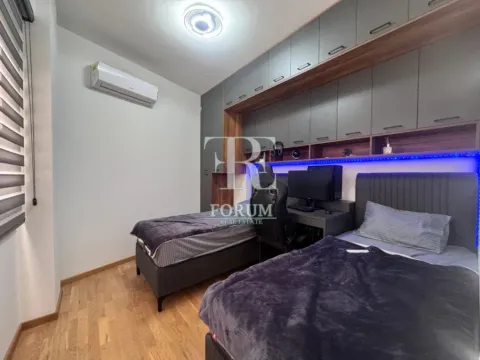 Izdavanje, trosoban stan, 117m², Centar, Podgorica - image 8