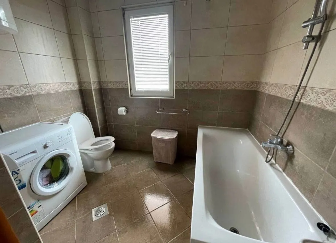 Rent, one bedroom apartment, 85m², Tivat, Crna Gora