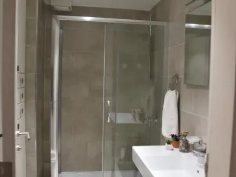 Izdavanje, jednosoban stan, 50m², Budva, Crna Gora - image 5