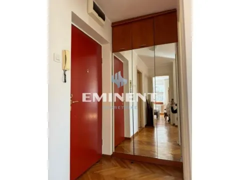 Izdavanje, dvosoban stan, 55m², Slavija, Vračar Sve Podlokacije - image 10