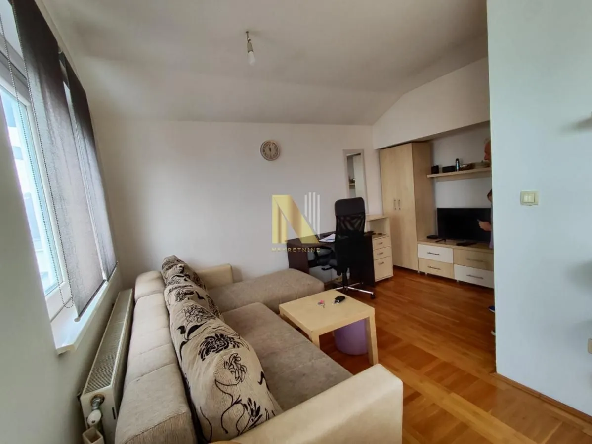 Izdavanje, garsonjera, 25m², Salajka, Novi Sad Sve Podlokacije