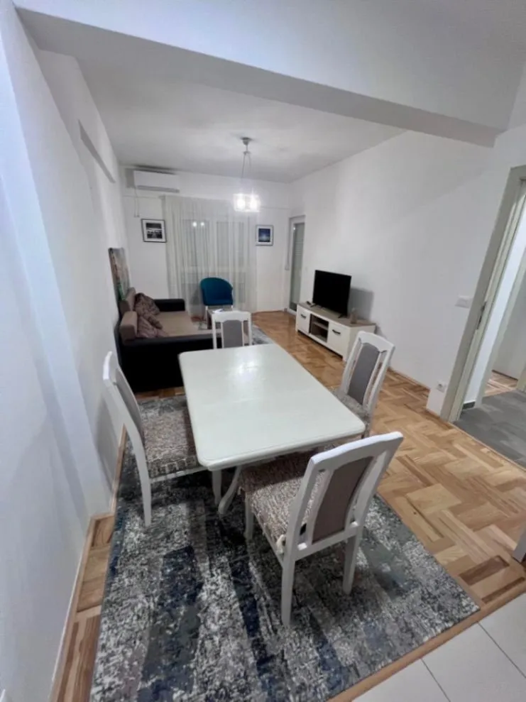 Izdavanje, jednosoban stan, 48m², Ljubović, Podgorica
