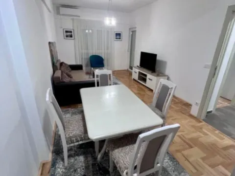 Izdavanje, jednosoban stan, 48m², Ljubović, Podgorica