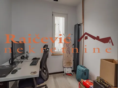 Sale, three bedroom apartment, 83m², Savski Venac, Beograd - image 18