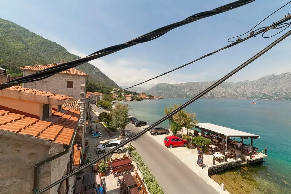 Prodaja, kuća, 450m², Prčanj, Kotor